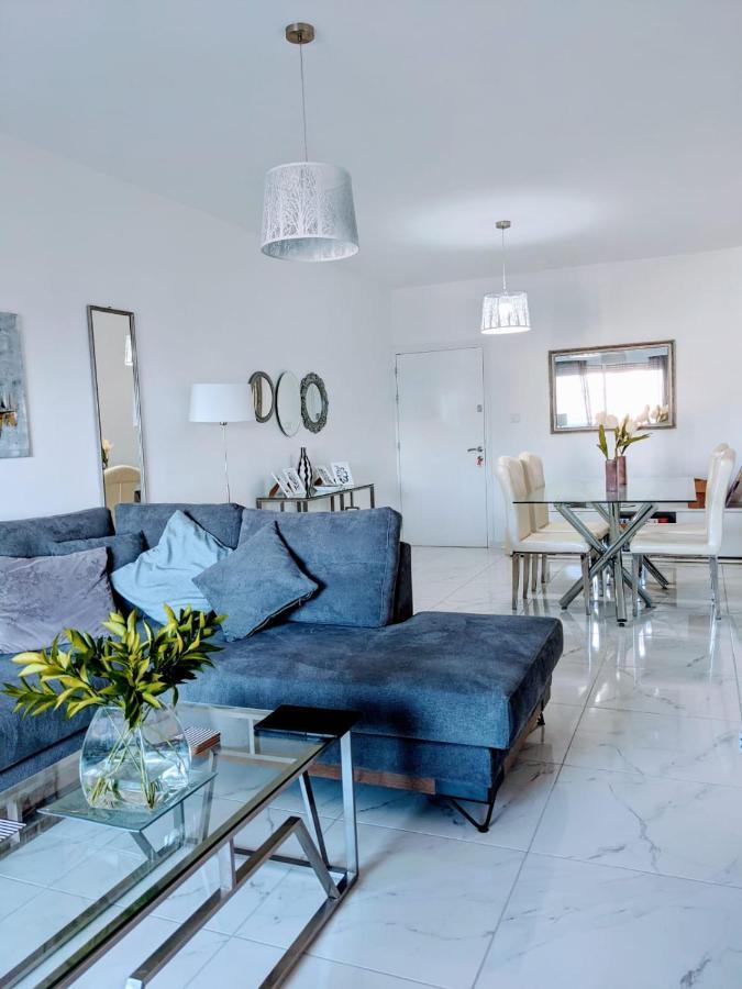 Diana Apartment Limassol Bagian luar foto