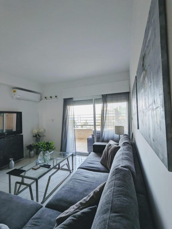 Diana Apartment Limassol Bagian luar foto